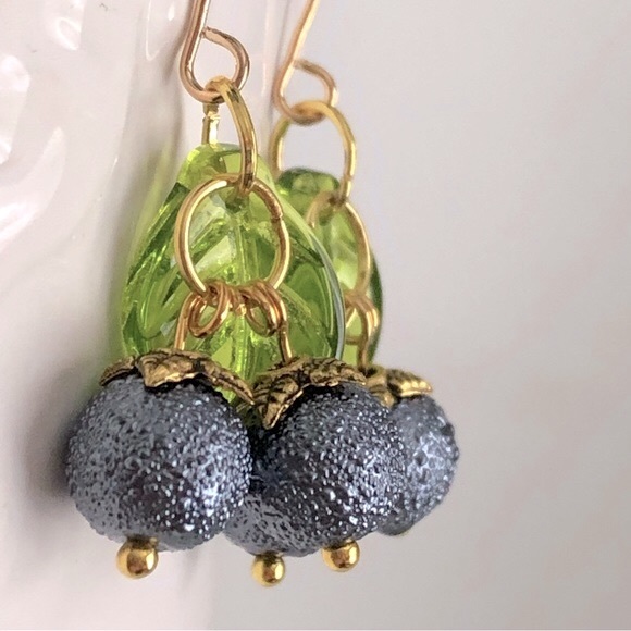 New Blueberry Dangling Mini Food Fruit Novelty Unique Artisan Handmade Earrings - Picture 3 of 7